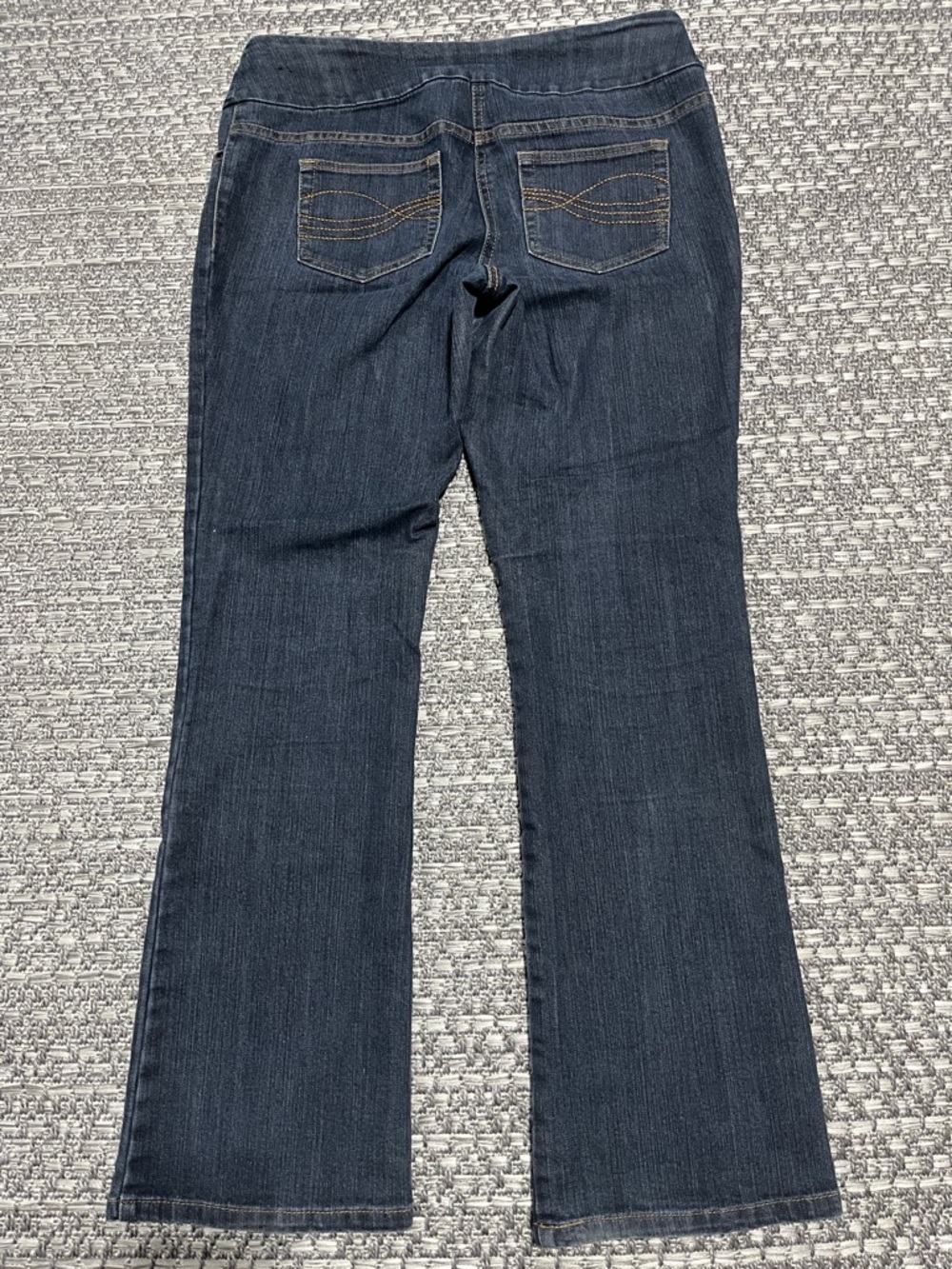 George | Women’s Bootcut Mid Rise Jeans - Picture 9 of 12